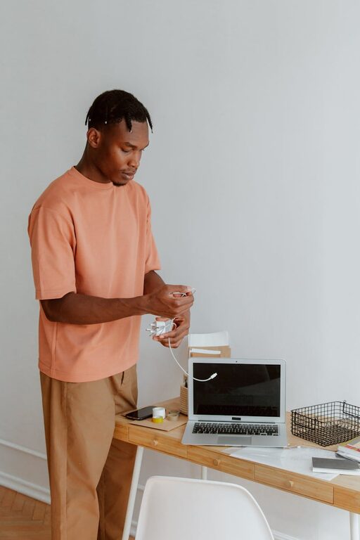 How to Organize Cables and Chargers Neatly for a Tidy Space